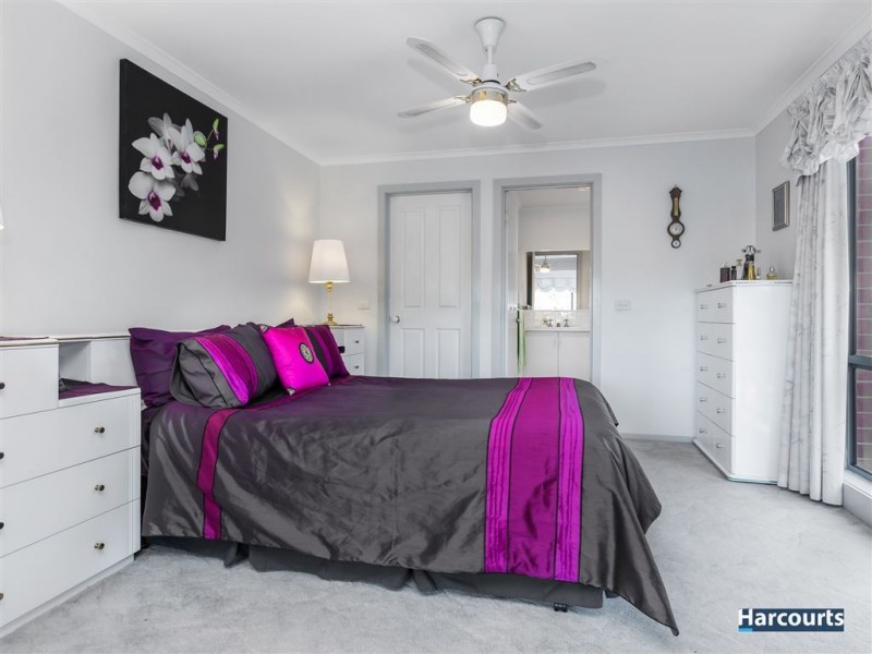 3 The Fairway, Rowville VIC 3178