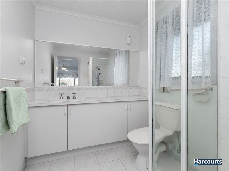 3 The Fairway, Rowville VIC 3178