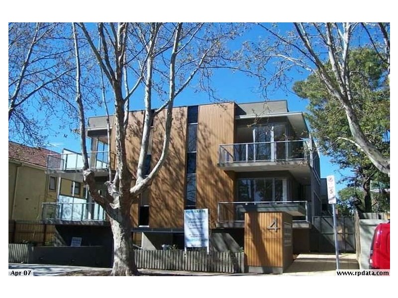 11/4 The Avenue, Windsor VIC 3181