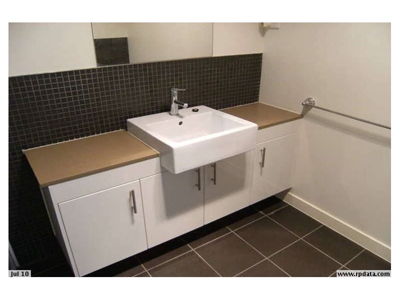 11/4 The Avenue, Windsor VIC 3181