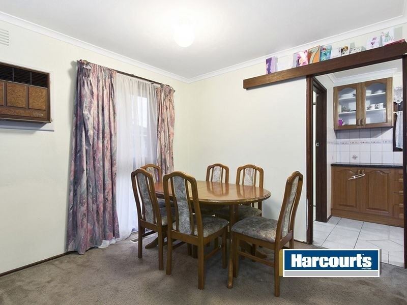 17 English Avenue, Scoresby VIC 3179