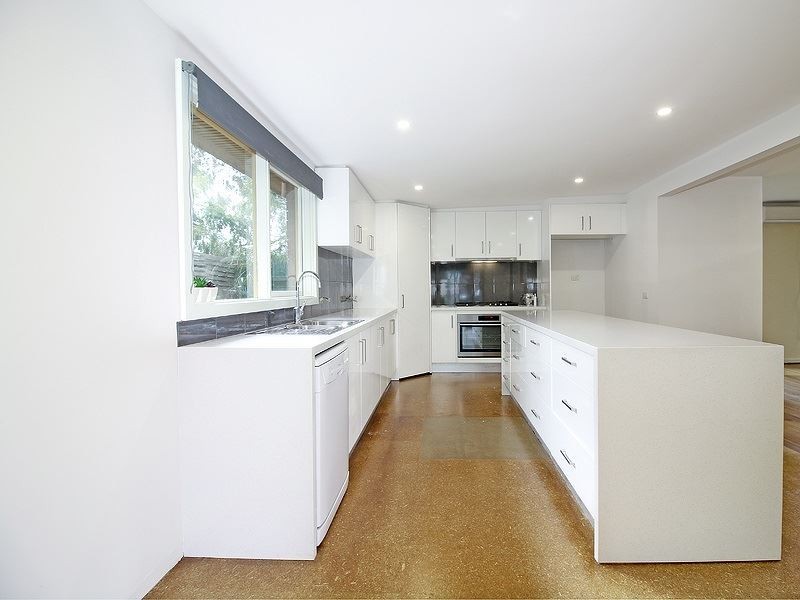 12 Ross Street, Ferntree Gully VIC 3156