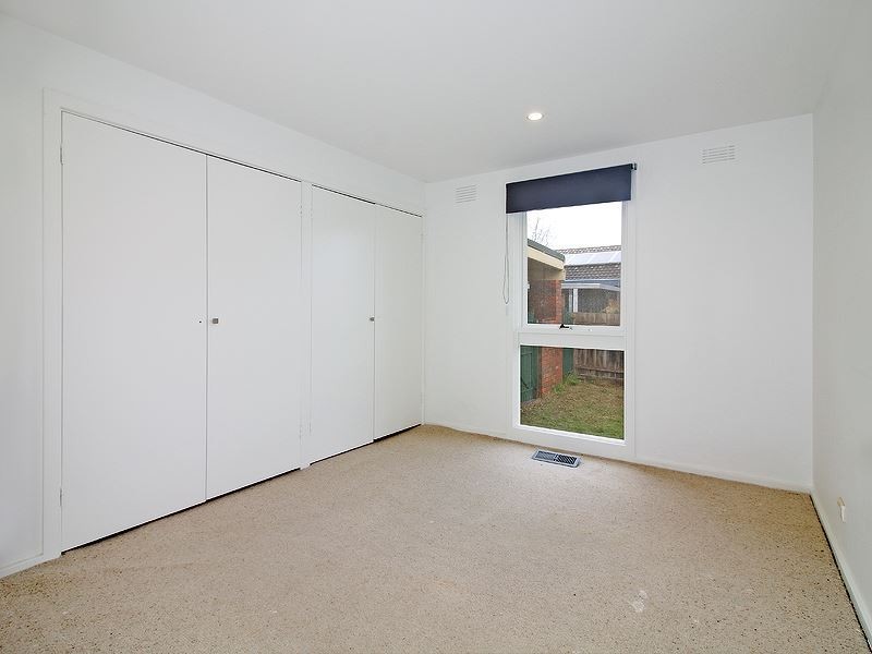 12 Ross Street, Ferntree Gully VIC 3156