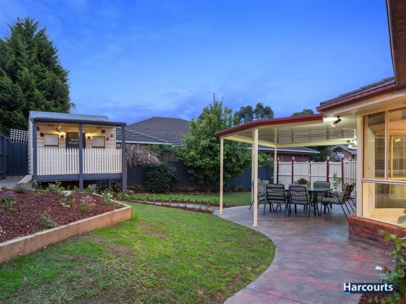 8 Wyndham Place, Rowville VIC 3178