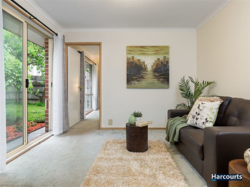 11 Clauscen Drive, Rowville VIC 3178