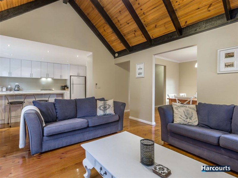8 Kempston Court, Rowville VIC 3178