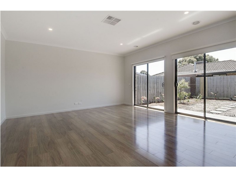 1,2/17 Lambourne Avenue, Rowville VIC 3178