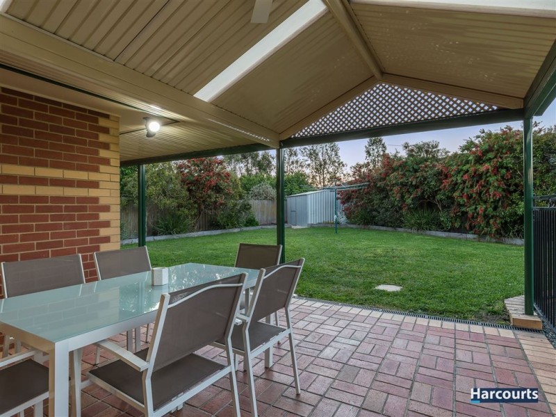 8 Maitland Close, Rowville VIC 3178