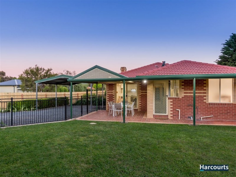 8 Maitland Close, Rowville VIC 3178