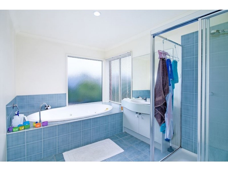 38 The Springs Close, Narre Warren South VIC 3805