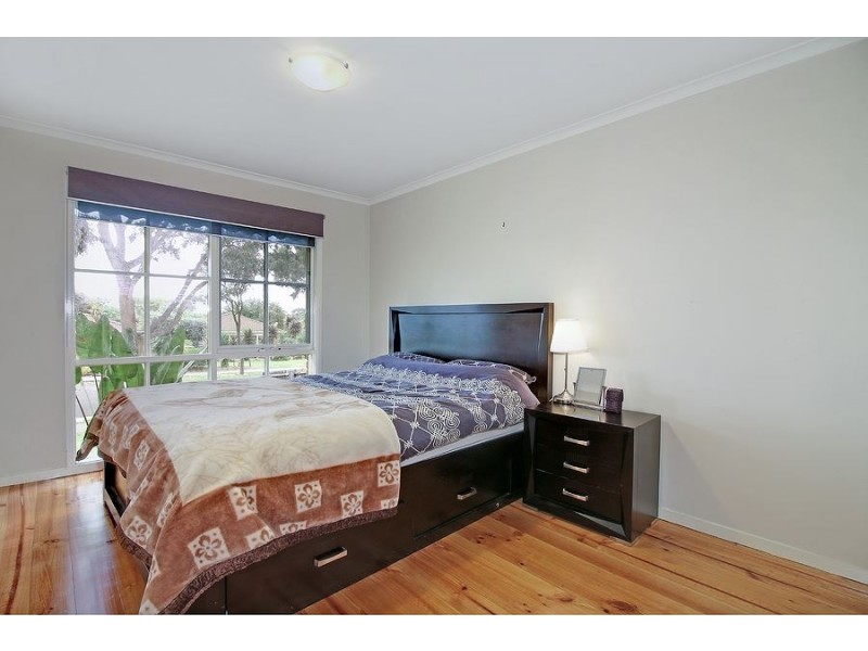 9 Kedleston Way, Rowville VIC 3178