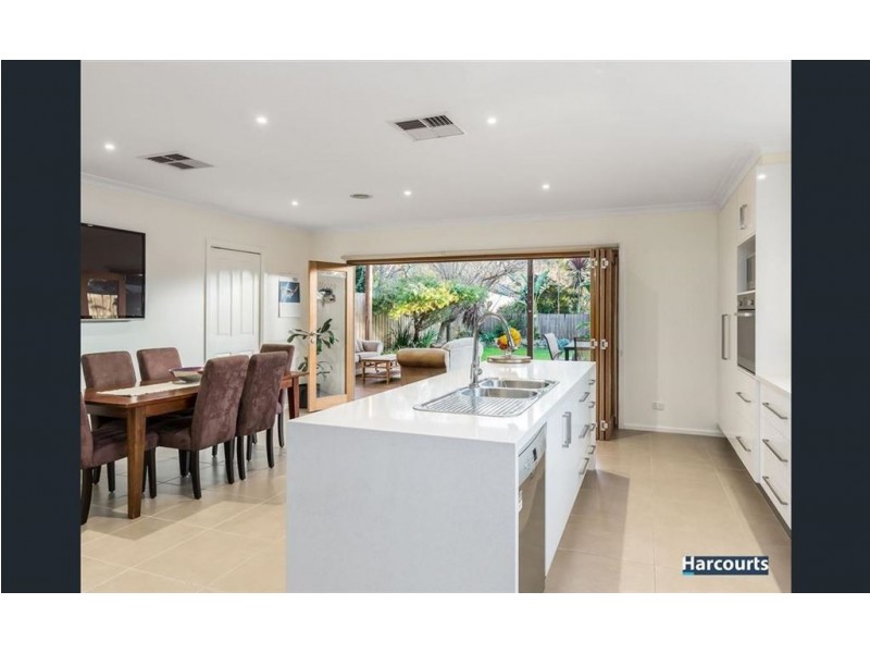 22 Glenfern Road, Ferntree Gully VIC 3156