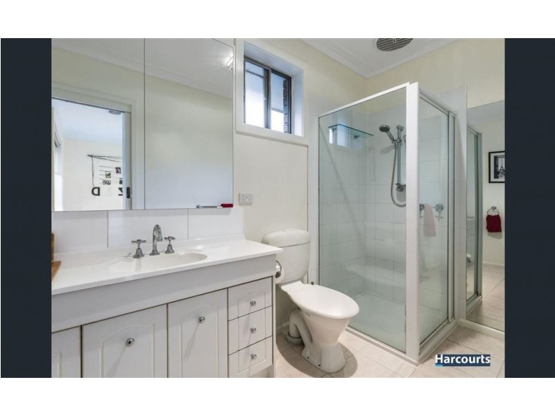 22 Glenfern Road, Ferntree Gully VIC 3156