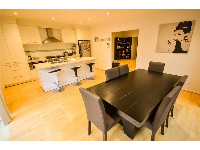 6 Treerise Boulevard, Ferntree Gully VIC 3156