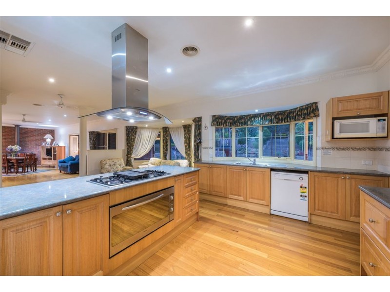 69C Ebeli Close, Narre Warren North VIC 3804