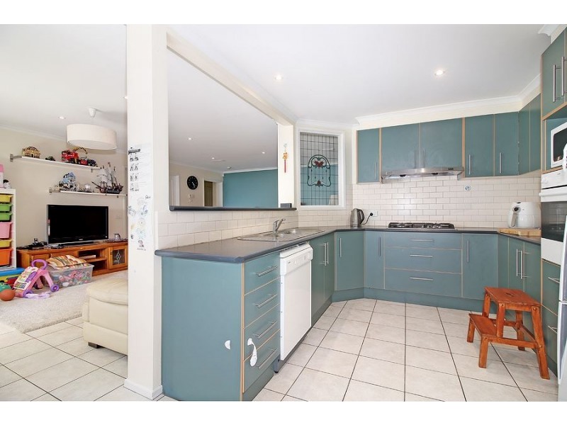 15 Pitfield Crescent, Rowville VIC 3178