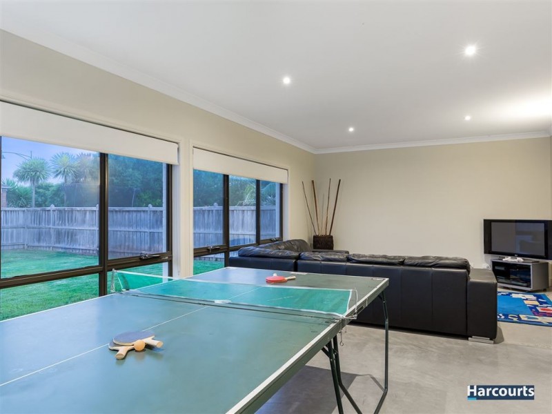 31 Jubilee Drive, Rowville VIC 3178