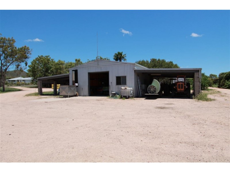 6 Etna Rd, Mount Kelly QLD 4807