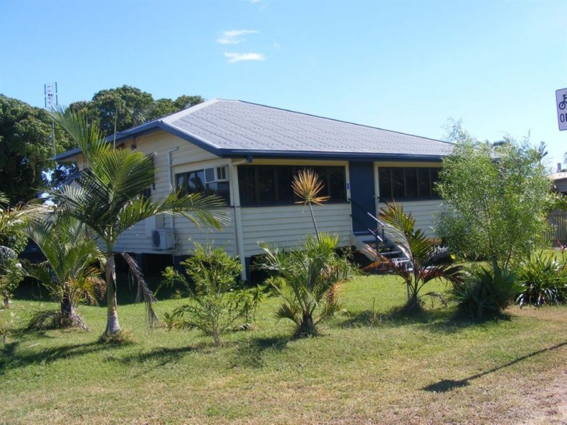 17 Sutcliffe Street, Ayr QLD 4807