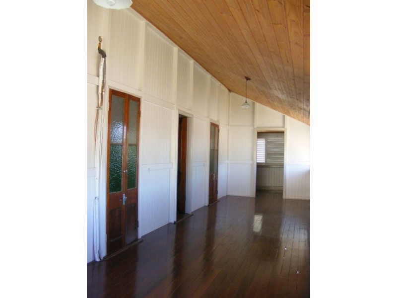 6 Fifth Street, Home Hill QLD 4806