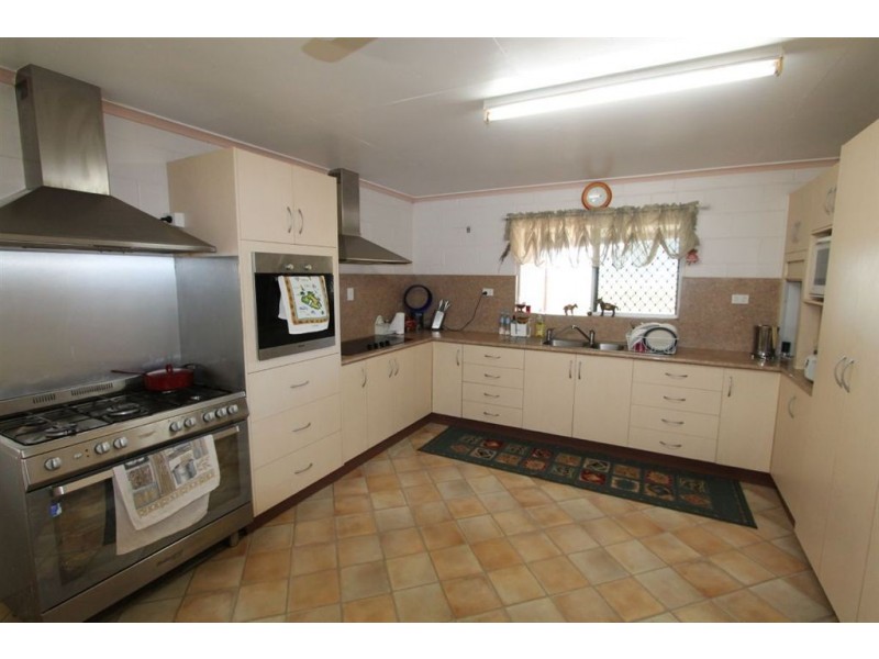 172 Gardner Road, Home Hill QLD 4806