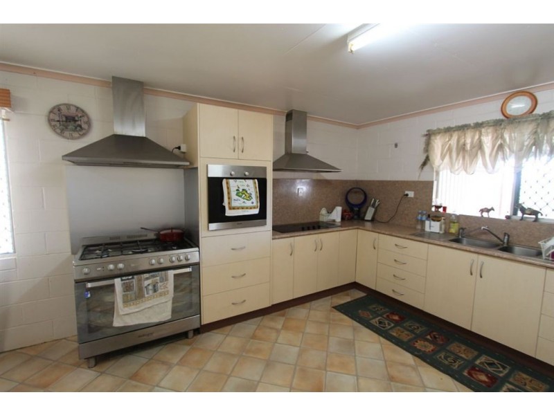 172 Gardner Road, Home Hill QLD 4806