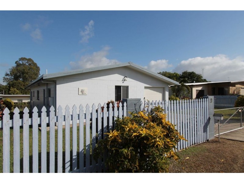 9 Hayes Street, Ayr QLD 4807