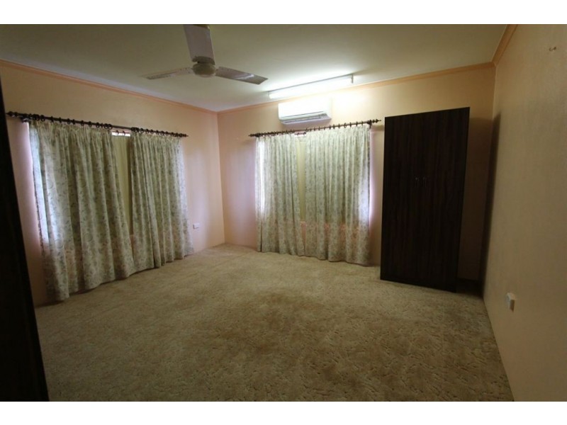 9 Hayes Street, Ayr QLD 4807