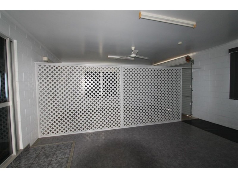 9 Hayes Street, Ayr QLD 4807