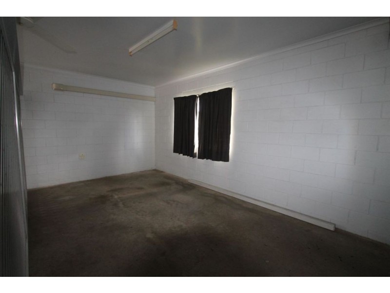 9 Hayes Street, Ayr QLD 4807