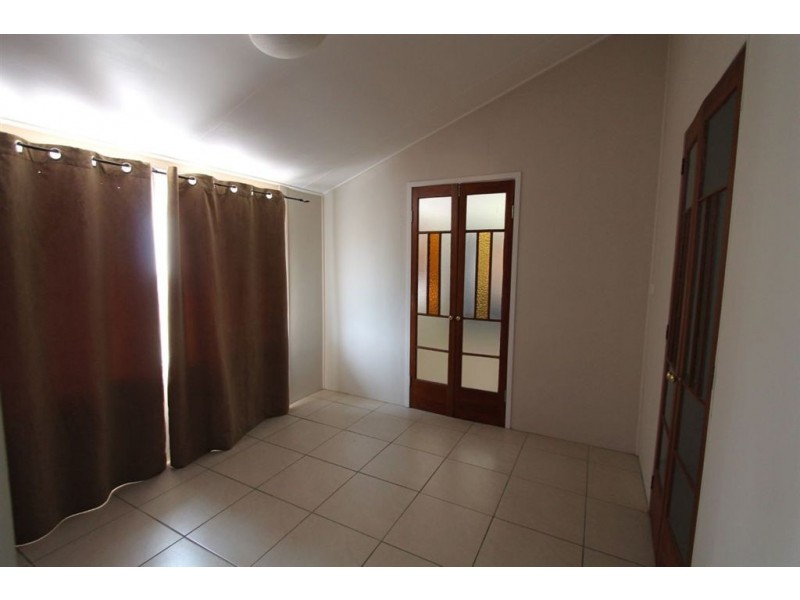 268 Queen Street, Ayr QLD 4807