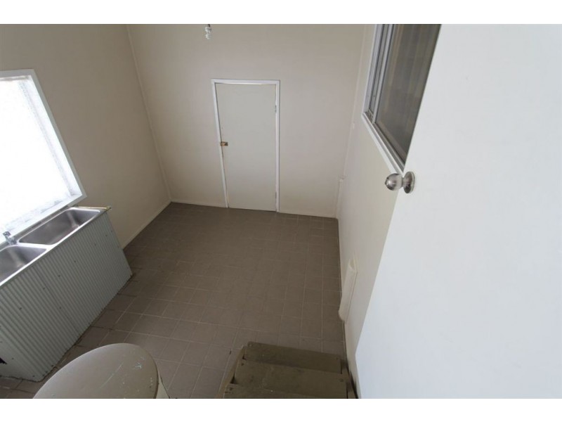268 Queen Street, Ayr QLD 4807