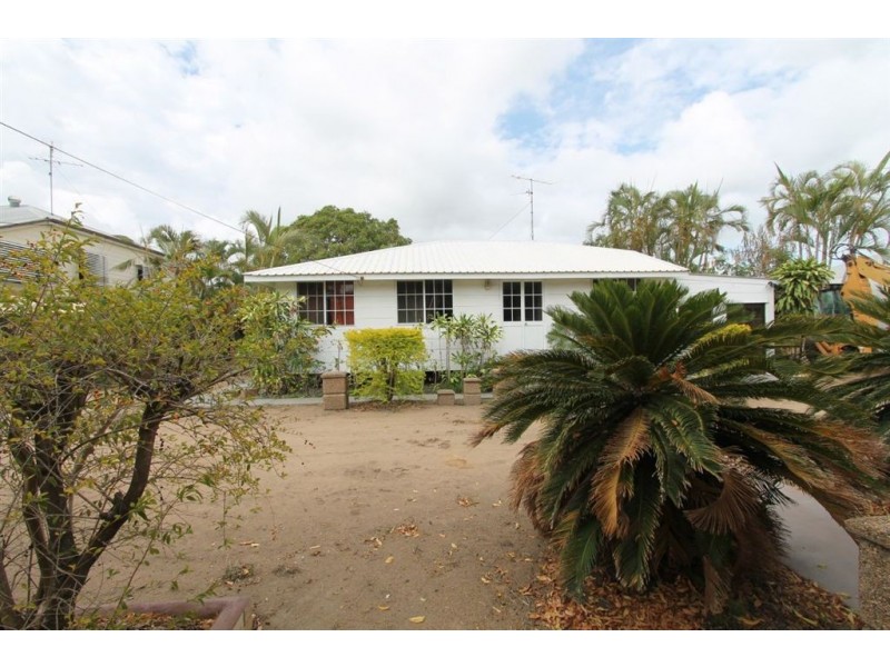 131 Railway Street, Ayr QLD 4807
