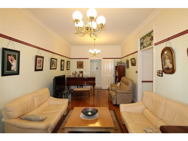 21 Albert Street, Ayr QLD 4807