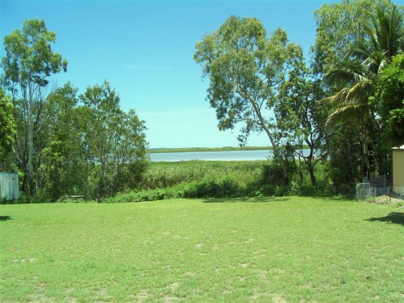 21 Molloy Cres, Nome QLD 4816