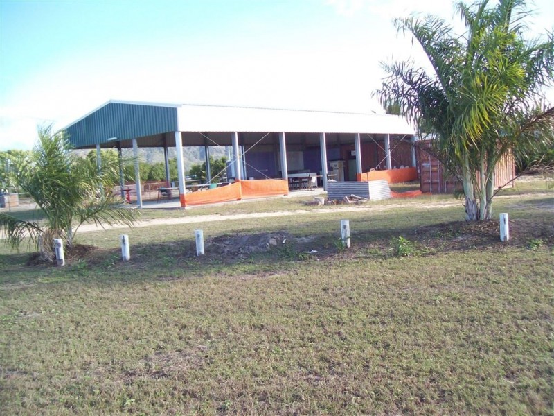21 Molloy Cres, Nome QLD 4816