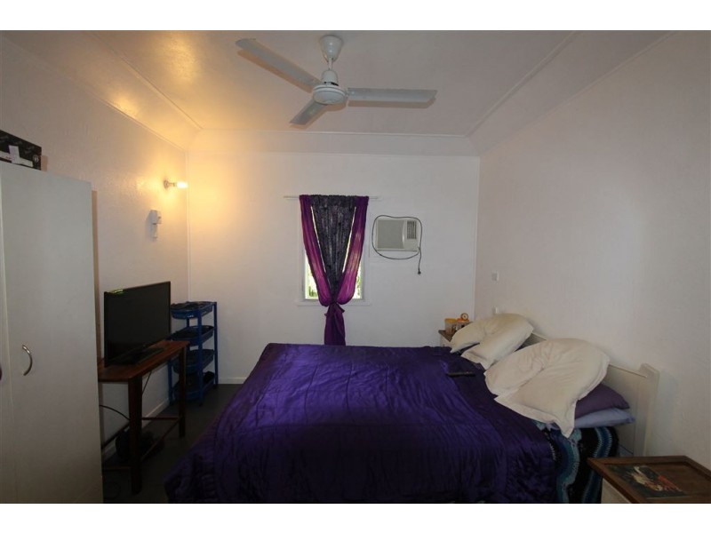 34 Eighth Avenue, Home Hill QLD 4806