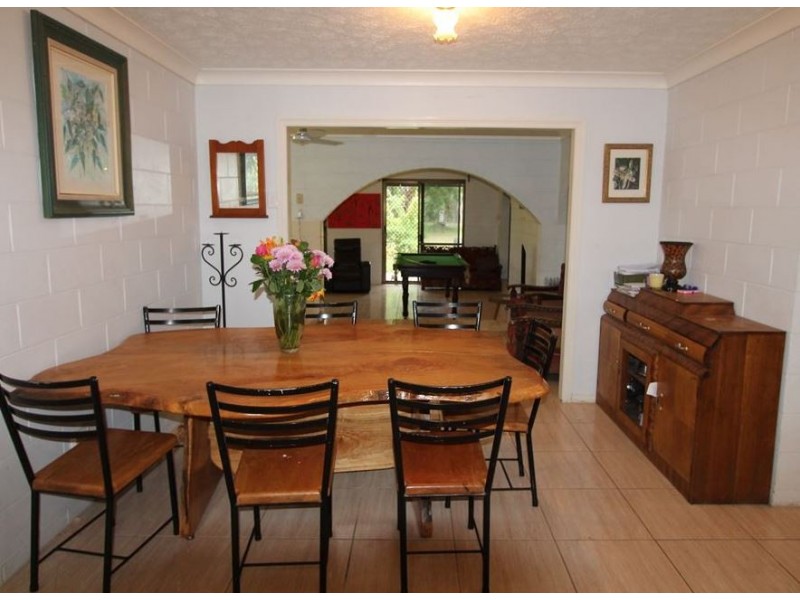 2 Brady Road, Oak Valley QLD 4811