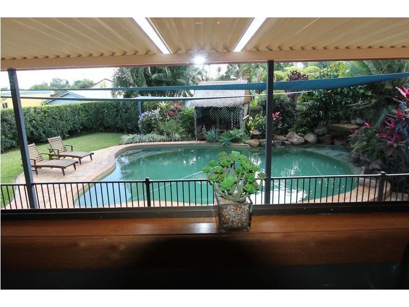 16 Moss Street, Ayr QLD 4807