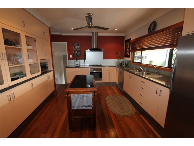 16 Moss Street, Ayr QLD 4807
