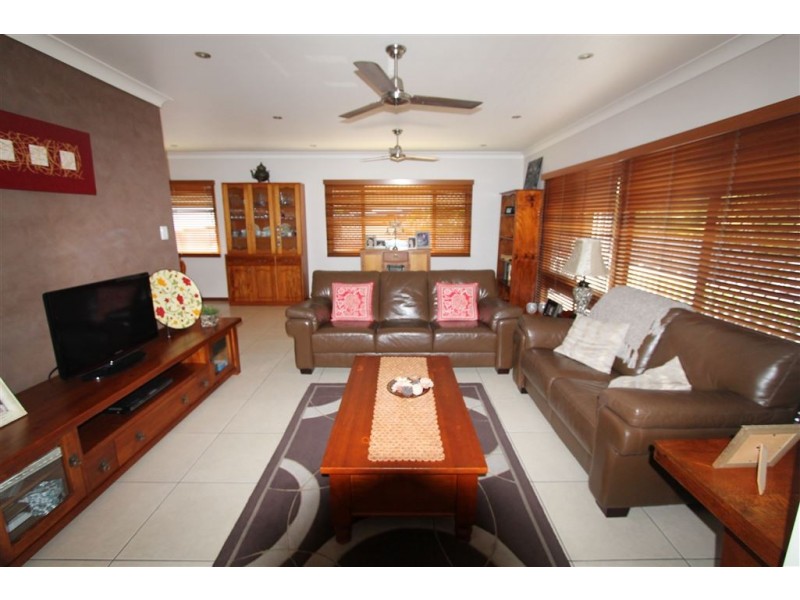 16 Moss Street, Ayr QLD 4807