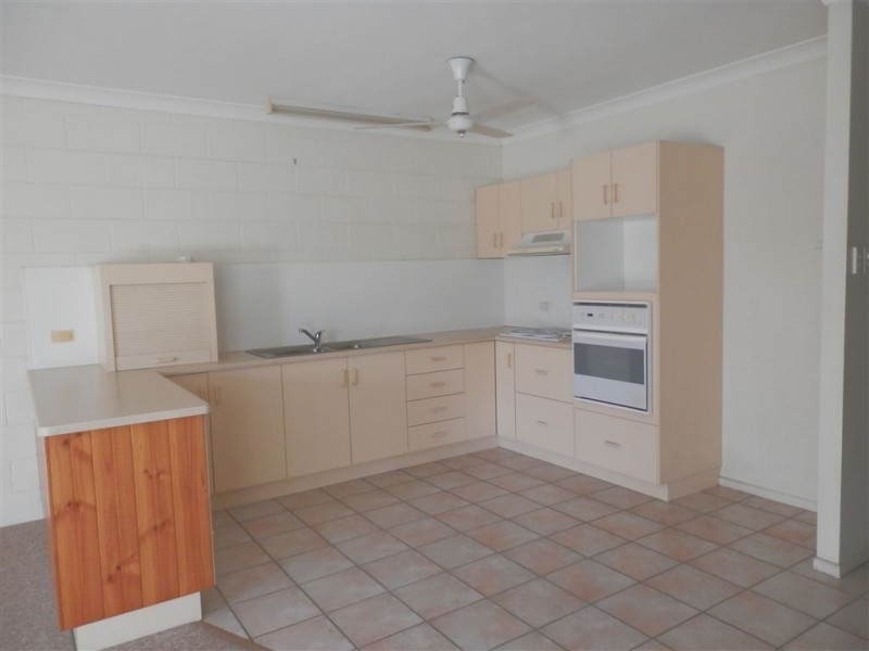 4/75 Burke Street, Ayr QLD 4807