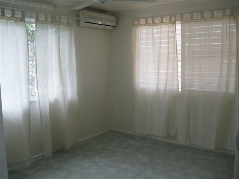 64 Fourteenth Street, Home Hill QLD 4806