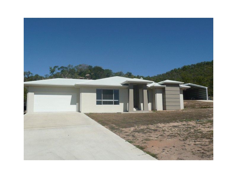 39 Castorina Drive, Mount Kelly QLD 4807