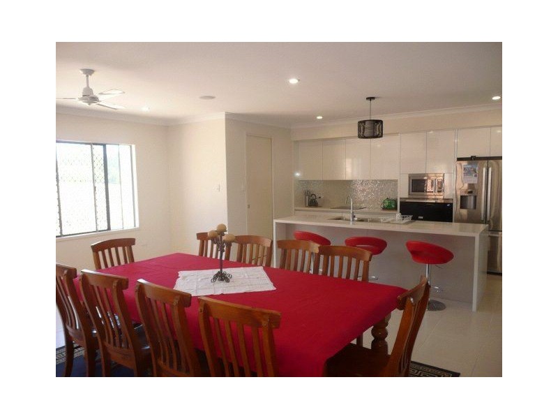 39 Castorina Drive, Mount Kelly QLD 4807