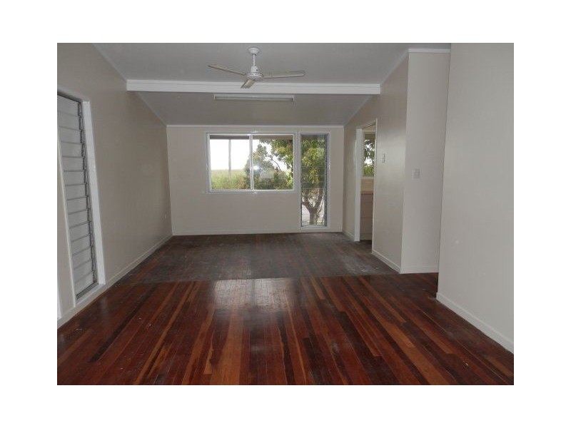118 First Street, Home Hill QLD 4806