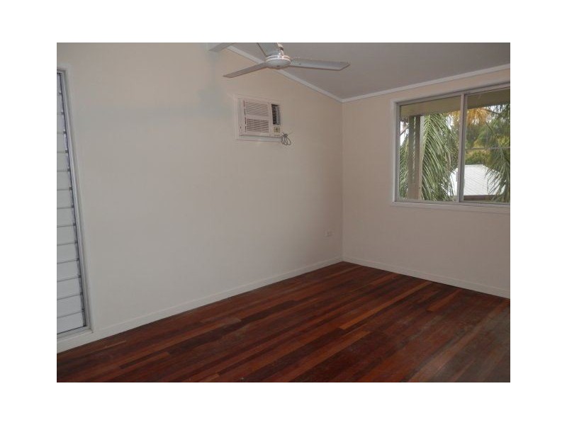 118 First Street, Home Hill QLD 4806