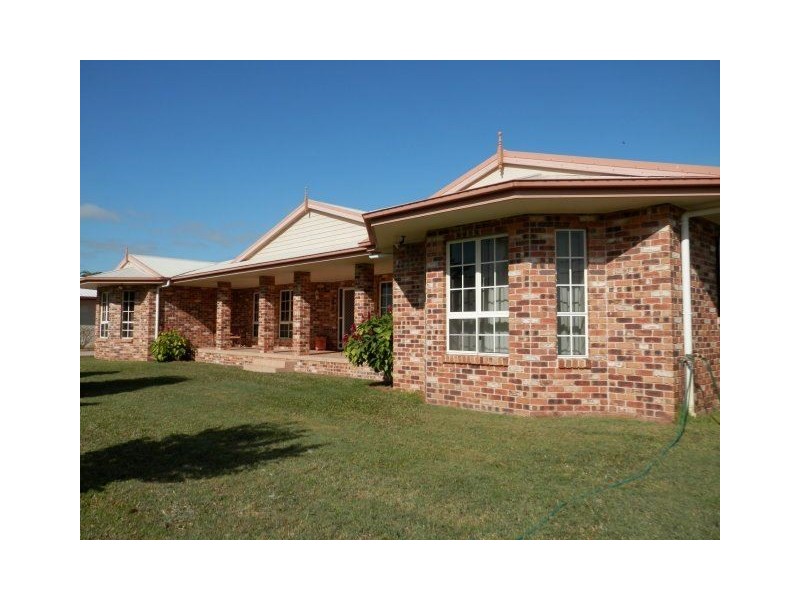9 Lisa Drive, Ayr QLD 4807
