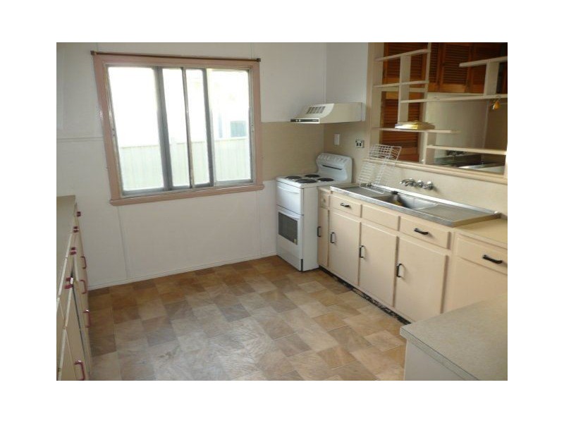 22 Clayton Street, Ayr QLD 4807