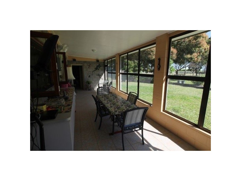 8 Banister Street, Brandon QLD 4808